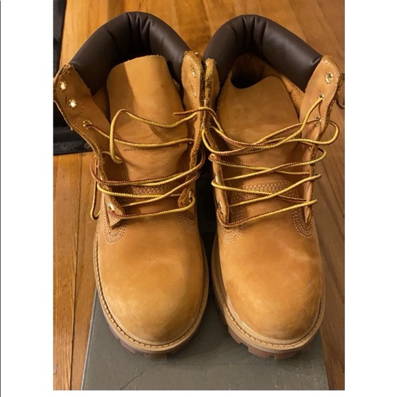 Timberlands - Picture 2 of 2